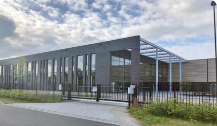 B&G Hekwerk is gevestigd in Veldhoven. Je kunt bij B&G Hekwerk terecht voor een draaipoort, schuifpoort en alle soorten hekwerk.